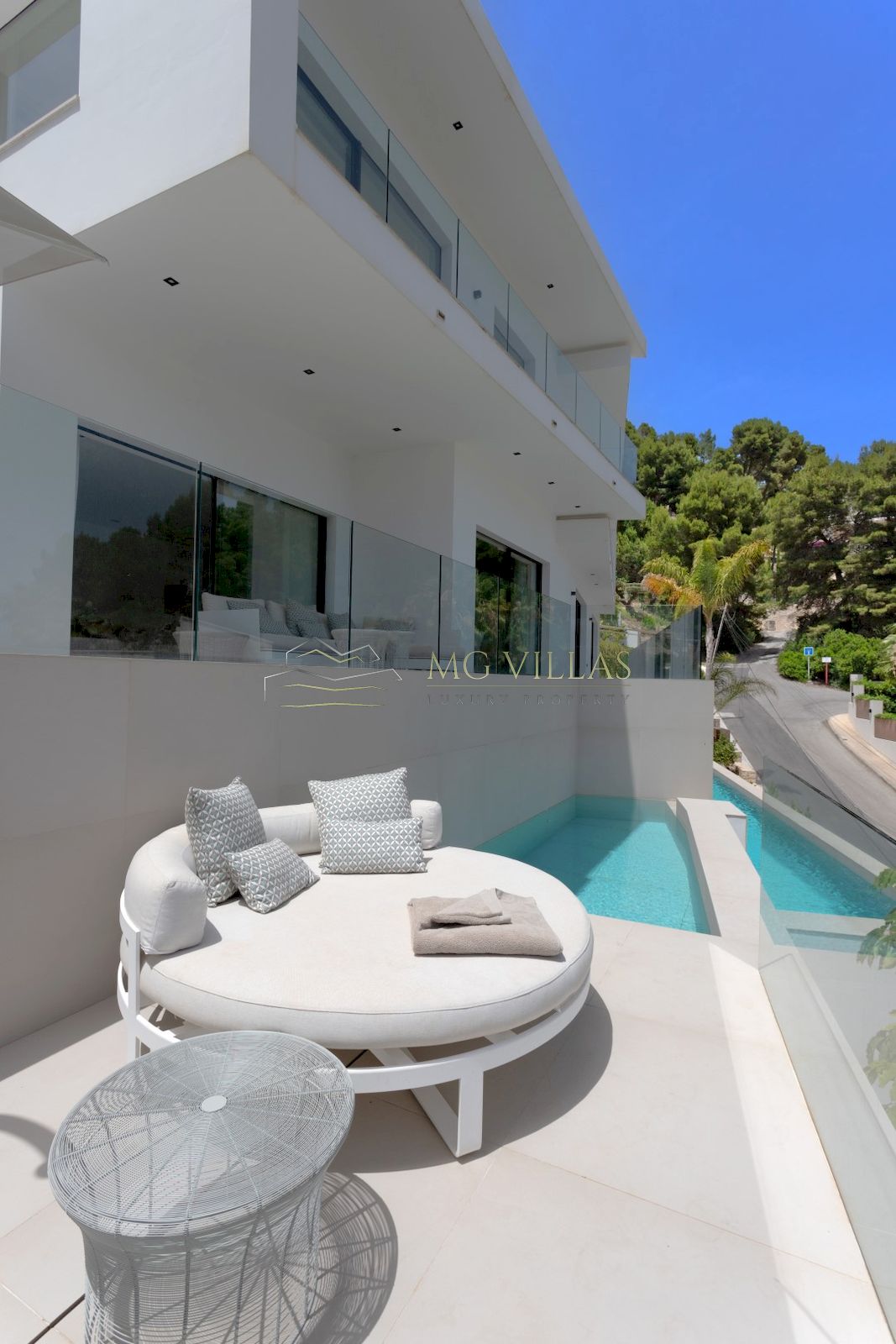 Villa a la Venta de diseño moderno con vista al mar en Javea