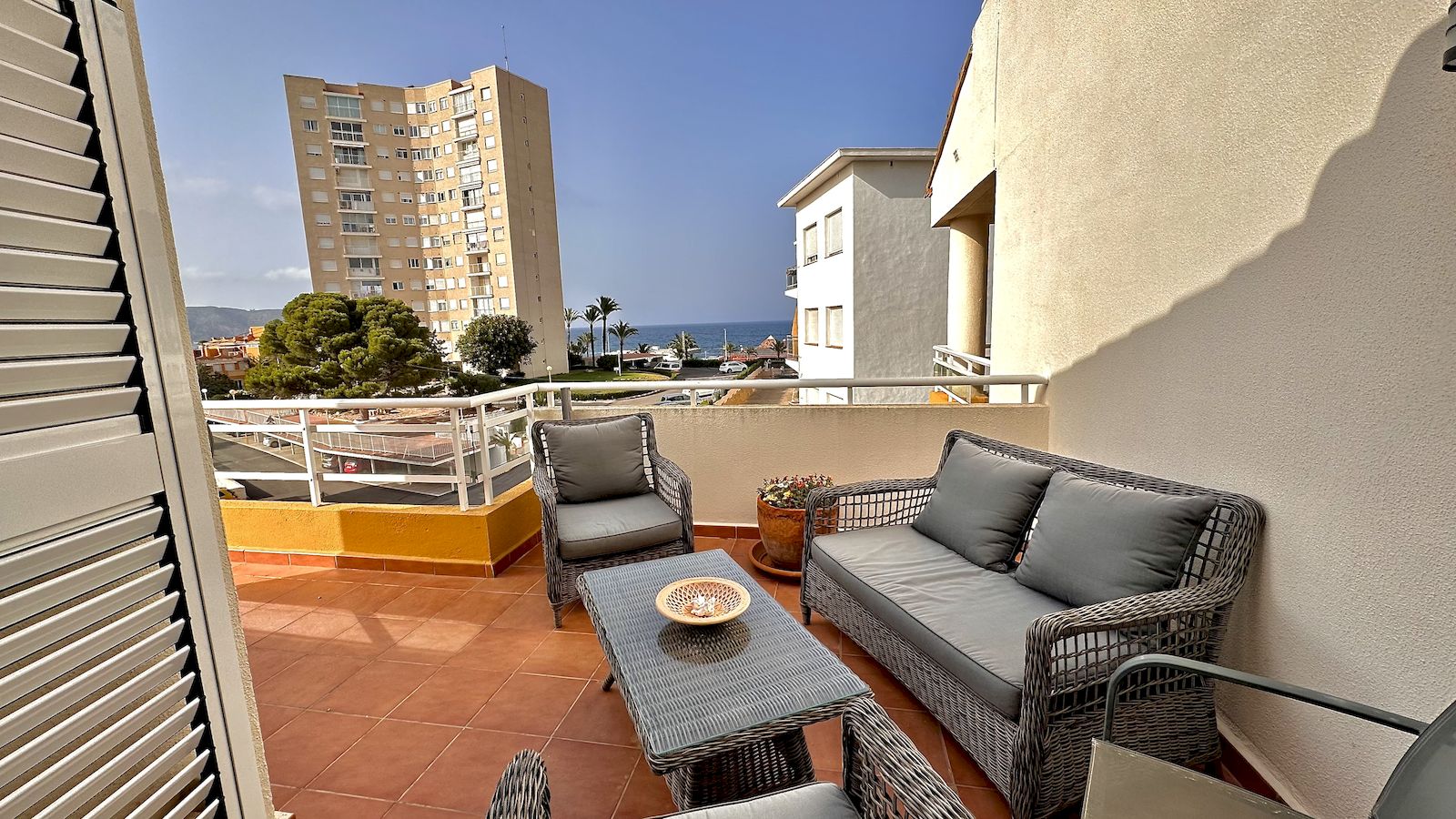 Apartamento Duplex en alquiler con vista al mar en Playa del Arenal - Javea