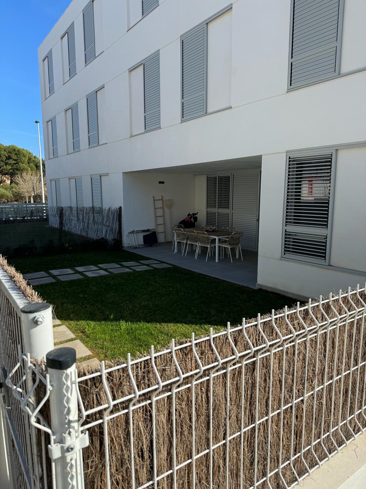 Apartamento Bajo en Venta - Av Augusta -  Javea