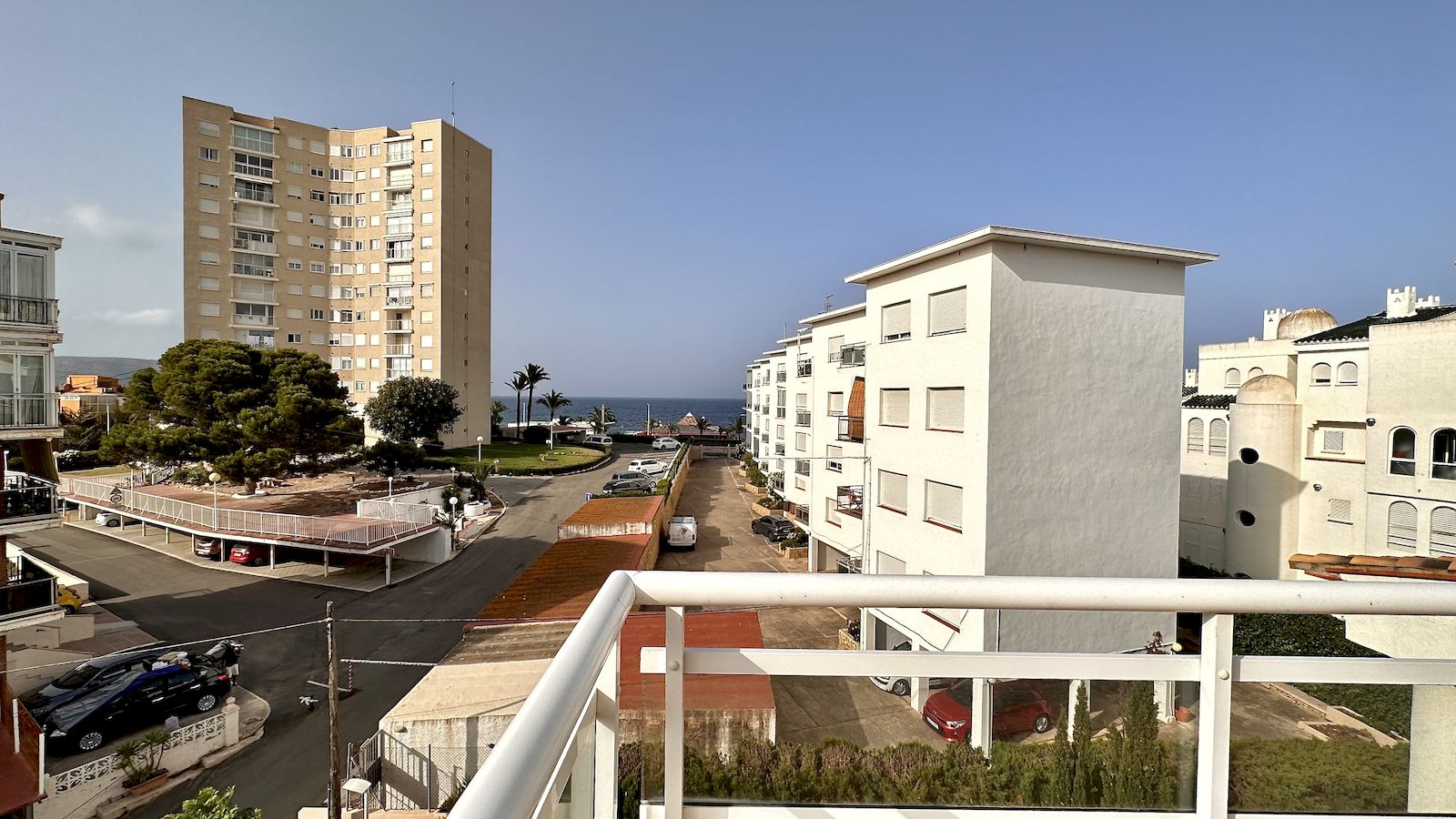 Apartamento Atico Duplex a la Venta con vista parcial al mar en Playa del Arenal - Javea